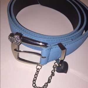 Belt, with a puzzle piece best friend necklace